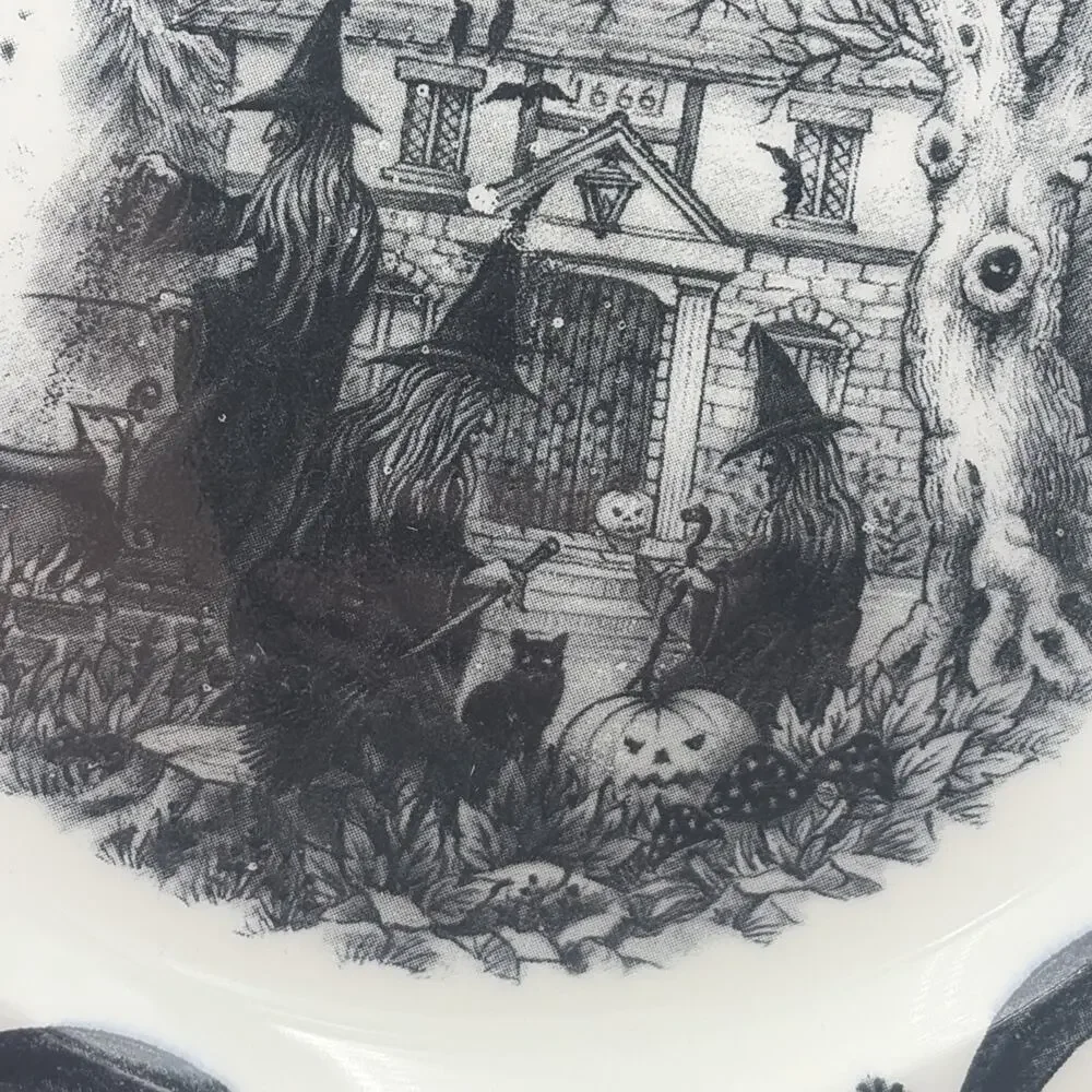 Royal Stafford Witches Coven Set 8 Salad/Side Plate Ghost Halloween Seance New
